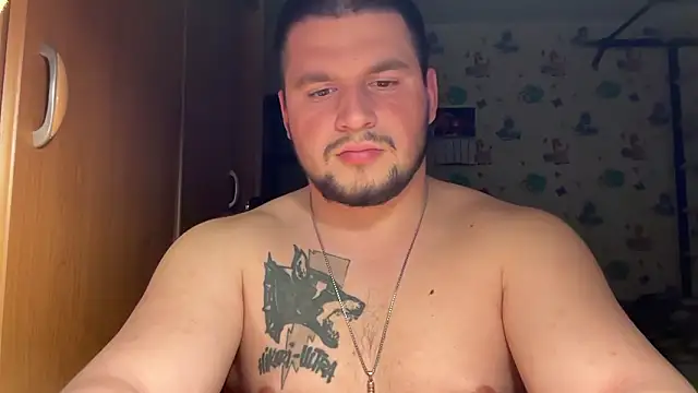 chiraq1945 online show from March 15, 8:04 pm