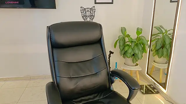 Elian savoy online show from November 28, 11:17 pm