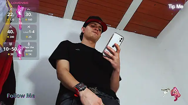 Themasterhades 777 online show from March 11, 1:01 am