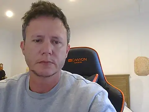 TroyDieselXXX online show from March 8, 5:22 am