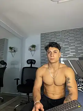 MR MUSCLE online show from December 14, 8:27 pm