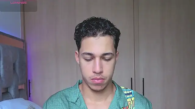 orionblaze69  online show from November 19, 8:41 pm