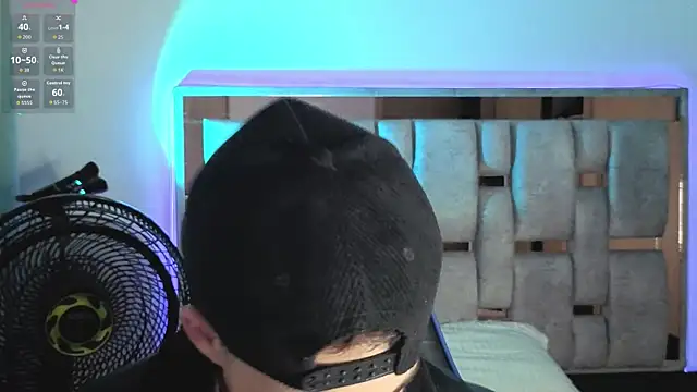 orionblaze69  online show from April 14, 5:29 am