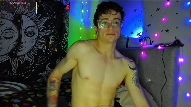 puepleholly online show from January 18, 11:29 pm