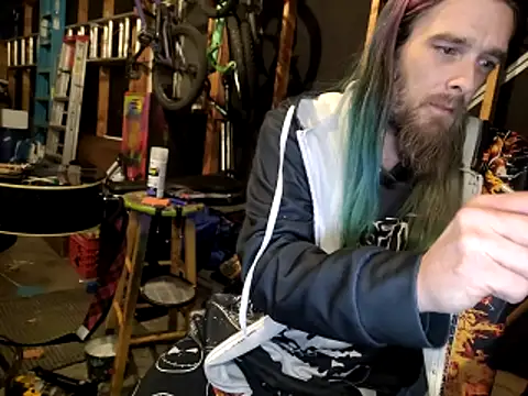 thejuicybacon online show from November 18, 4:49 am