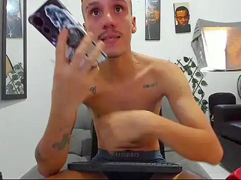 Latins Boss online show from July 14, 5:19 pm