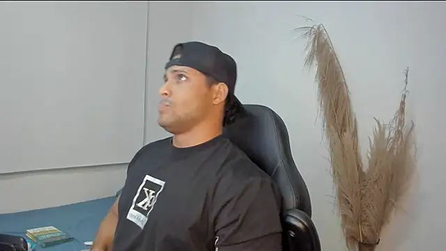 Evansdark1 online show from March 29, 11:38 pm