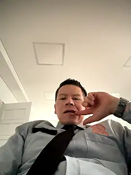 Manu0586 online show from November 30, 8:00 pm