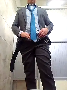 hotmanxxx84 online show from September 8, 10:20 pm