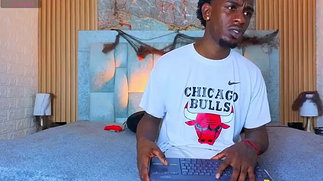 pipedark  online show from October 31, 4:25 am