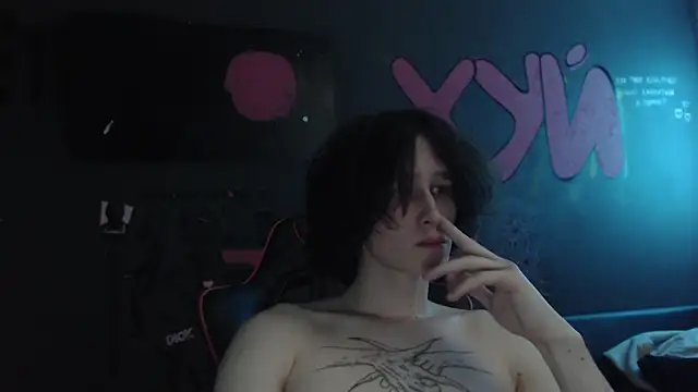 min1pekka online show from November 27, 3:43 am