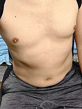 25monster online show from March 20, 6:23 pm