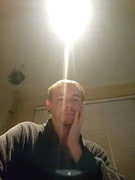 Snapshot of piercingpik chatting on October 7, 10:47 pm piercingpik online show from October 7, 10:47 pm