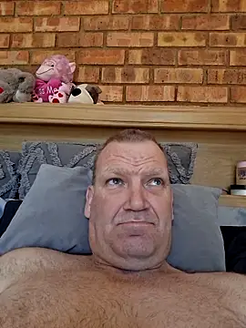 Snapshot of wallacelegend chatting on September 18, 7:43 am wallacelegend online show from September 18, 7:43 am