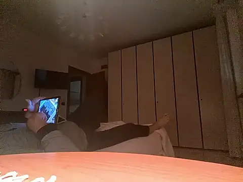 Io125 online show from April 13, 6:36 am