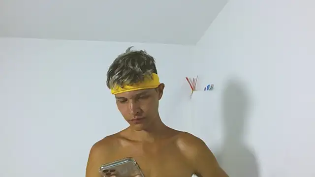 Twinkcock22 online show from July 8, 4:16 am