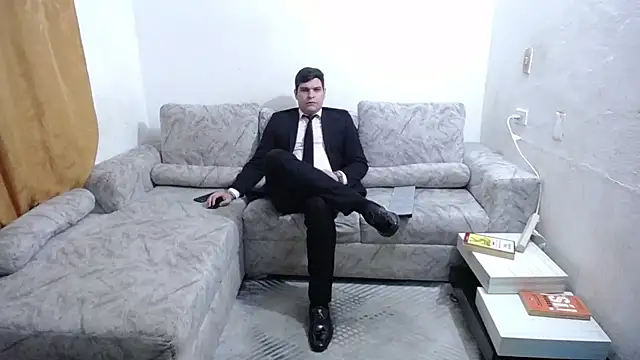 Victor Maitland online show from July 4, 4:15 am