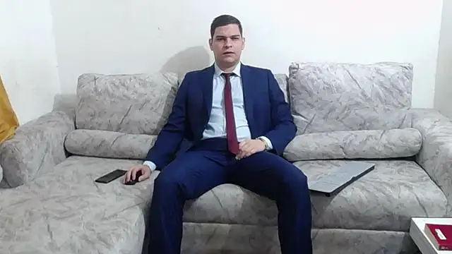 Victor Maitland online show from December 3, 3:45 am