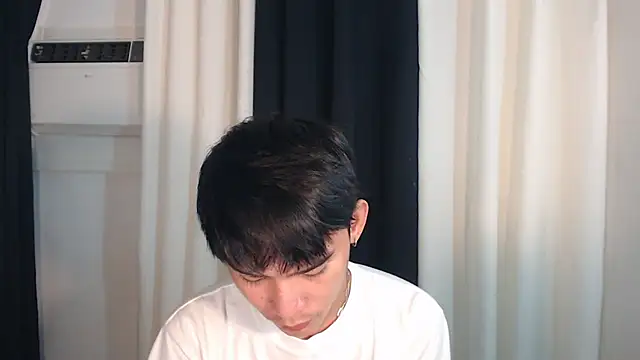 Snapshot of asian_dai chatting on October 23, 4:38 am asian dai online show from October 23, 4:38 am
