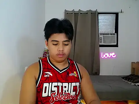 Hugecock2hundle intown online show from November 29, 2:52 pm