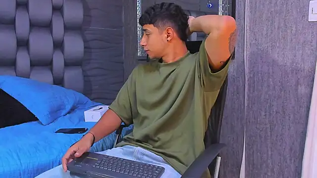 jaze bradley online show from November 5, 11:56 am