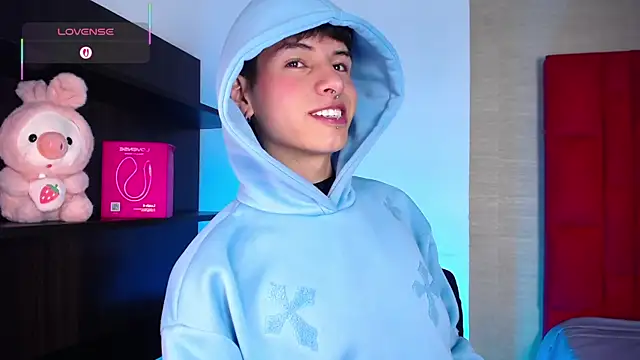 Ezra Storm online show from December 15, 5:37 am