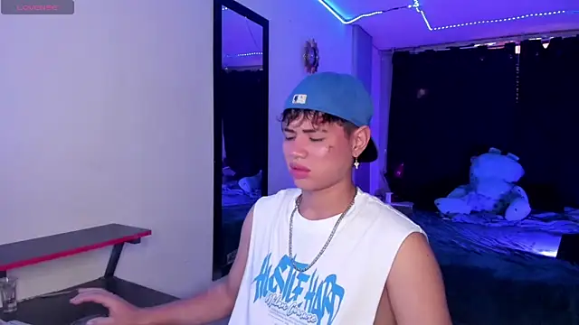 Jostin18 online show from September 22, 2:38 pm