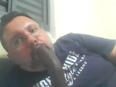 Luised80 online show from April 18, 1:40 am