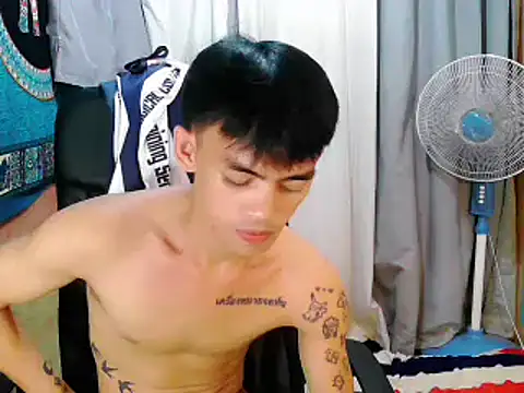 urhunky boy online show from October 29, 2:53 pm