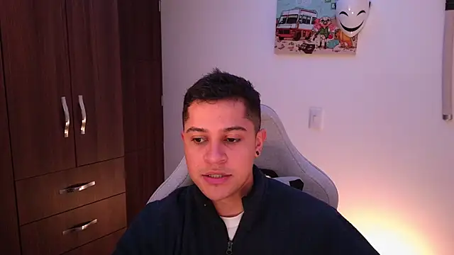 Snapshot of domsantiago_ chatting on October 21, 2:03 am domsantiago  online show from October 21, 2:03 am