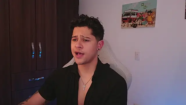 Snapshot of domsantiago_ chatting on September 9, 1:49 am domsantiago  online show from September 9, 1:49 am