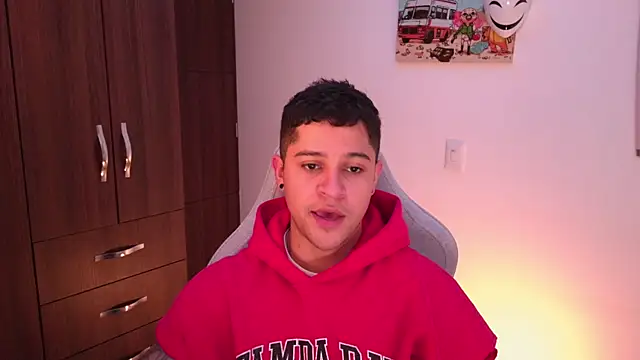 Snapshot of domsantiago_ chatting on October 23, 1:53 am domsantiago  online show from October 23, 1:53 am