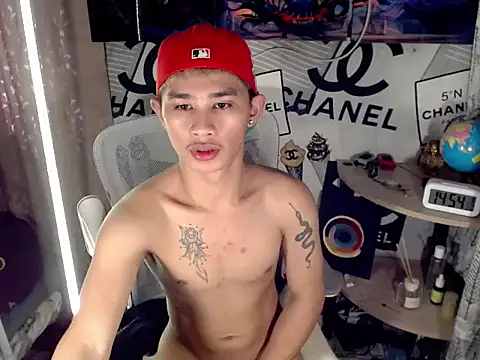 asianhardcock25 online show from April 27, 6:54 am