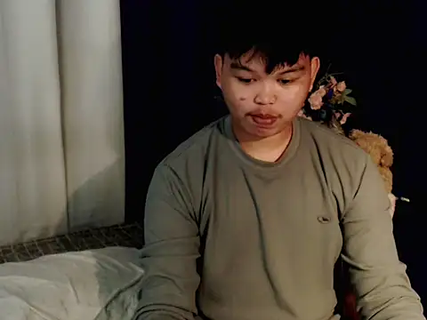 Reynelcock online show from February 18, 1:04 am