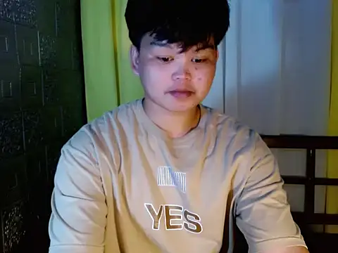 Reynelcock online show from November 19, 4:34 am