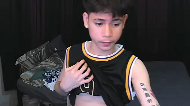 hotfreshdior online show from February 28, 4:28 pm