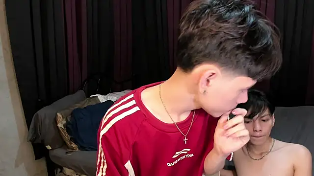 hotfreshdior online show from April 13, 5:57 pm