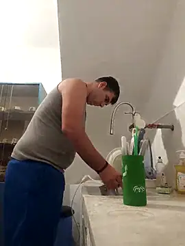 Snapshot of m702d-gr chatting on October 7, 4:55 pm m702d-gr online show from October 7, 4:55 pm