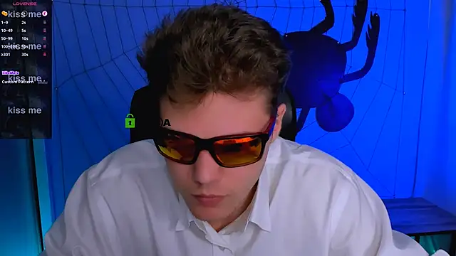 lucas long  online show from October 28, 9:45 am