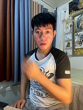 xshyboyx online show from January 7, 2:05 am