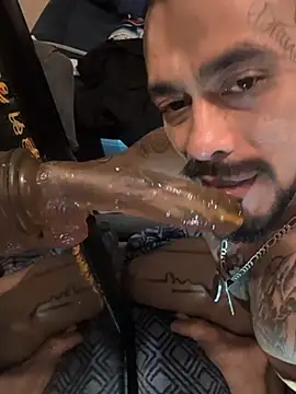 Cnutt310 online show from December 17, 9:38 am