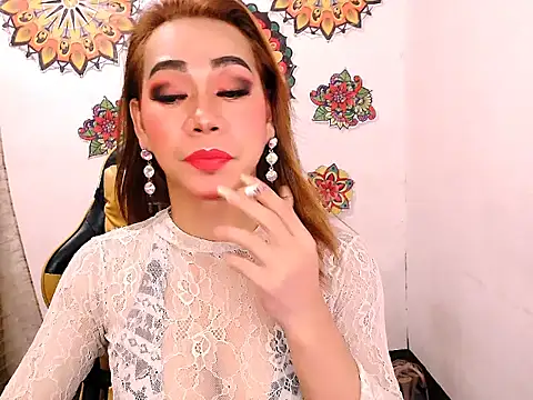 Snapshot of xxMistressWildKimxx chatting on October 23, 1:20 am xxMistressWildKimxx online show from October 23, 1:20 am