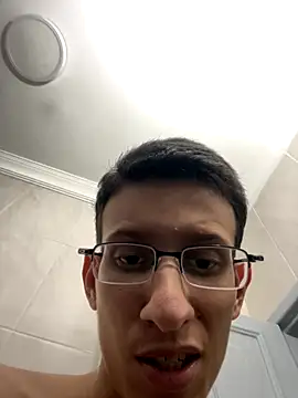 Snapshot of safadezanunes2 chatting on October 8, 9:41 pm safadezanunes2 online show from October 8, 9:41 pm