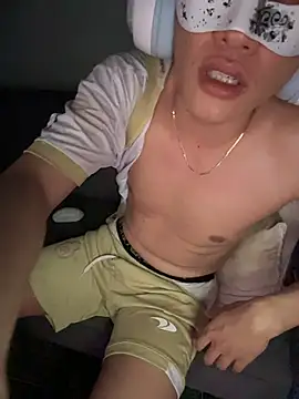 boyhigh1997 online show from July 9, 6:11 pm