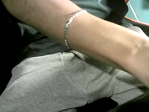 Skinny Longhair online show from October 28, 7:22 am