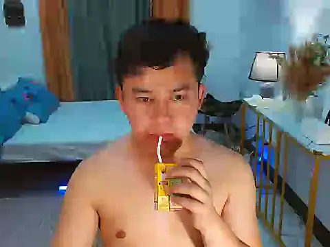 annocentboy online show from March 20, 1:37 pm