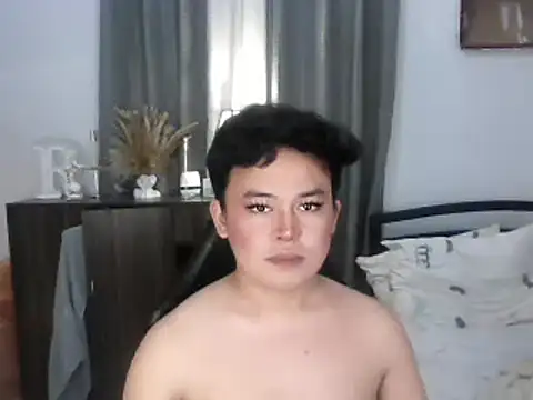 annocentboy online show from November 1, 1:26 pm