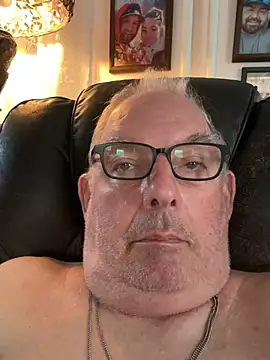 CharlieWeaver22 online show from June 27, 12:22 pm