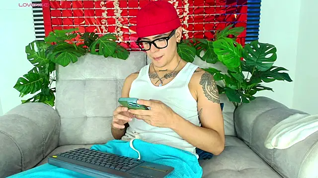 CamiiGuzmanX online show from February 20, 9:27 pm