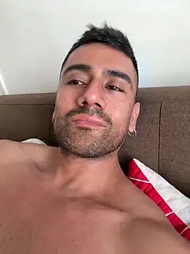 Morlu43 online show from March 1, 10:20 pm